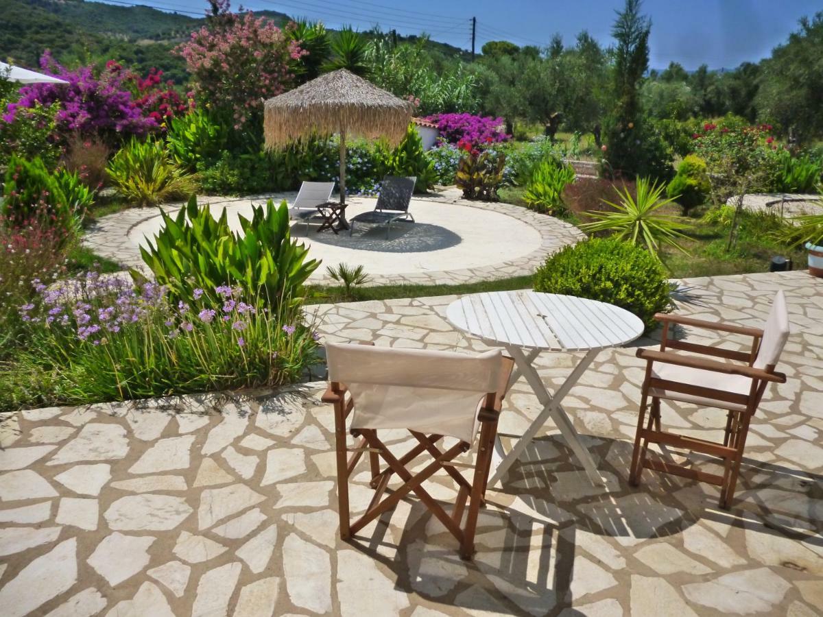 Lemon Tree Cottage Finikounta Exterior photo